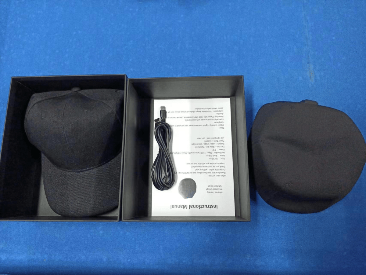 Red Light Therapy Cap - FOUNDERS INC